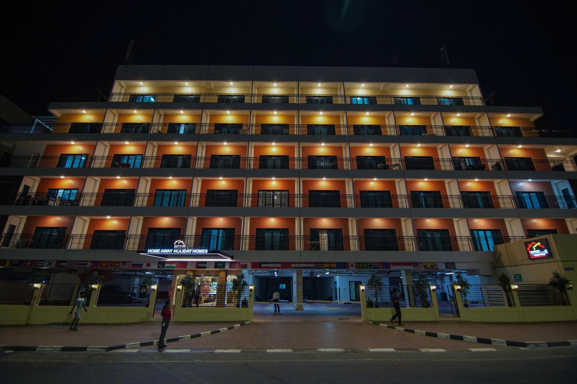 Home Away Holiday Homes Dubai Exterior foto